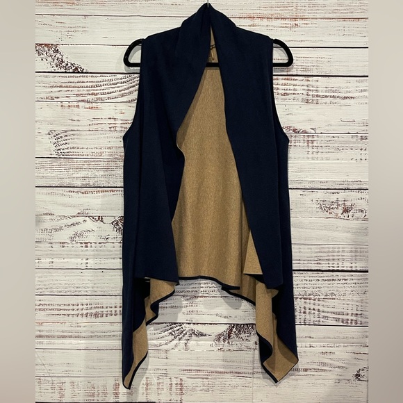 J. McLaughlin Sweaters - J McLaughlin Draped Cardigan Vest Navy Tan Cotton Modal Blend Sz M/L